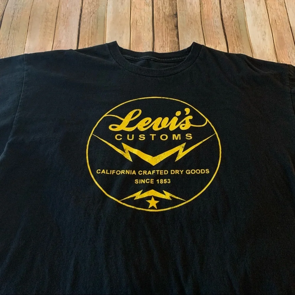 Levi’s mens short sleeve graphic tee shirt | size 2XL